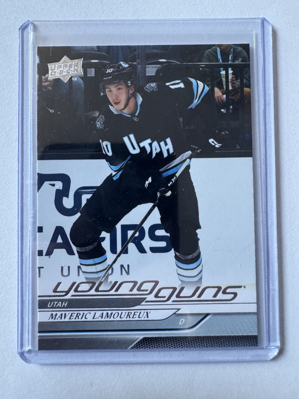 2024-25 Upper Deck Series 2 Maveric Lamoureux Young Guns Rookie #487
