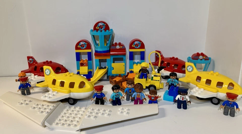 Enorme Lego Duplo Aeropuerto Avión Lote Mixto Vehículos Figuras Alas + Extras Foto 2 de 4