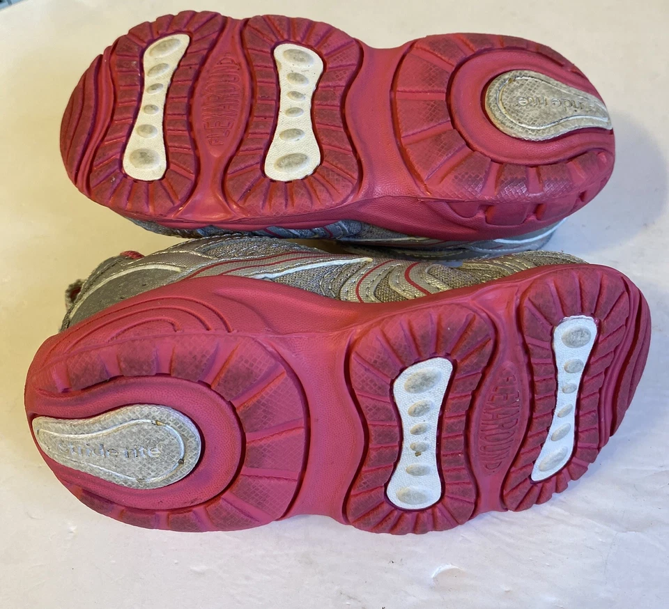 Stride Rite Size 5.5 Toddler Girl Sneakers Easy Closure Silver And Pink Leather - Image 4 of 4