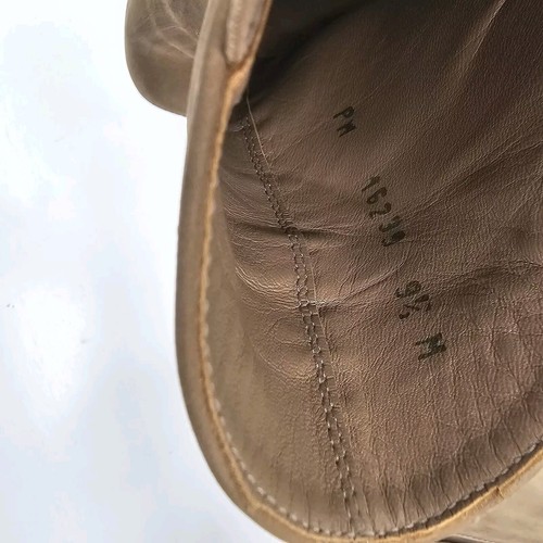 STUART WEITZMAN Size 9.5M JUMP Booties Tan Nubuck Peep Toe Gold Trimmings $498 - Picture 5 of 18