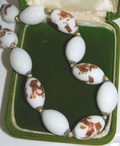 Vintage Italian Murano Milk White Gold Foiled Art Glass Choker Necklace 7h 2
