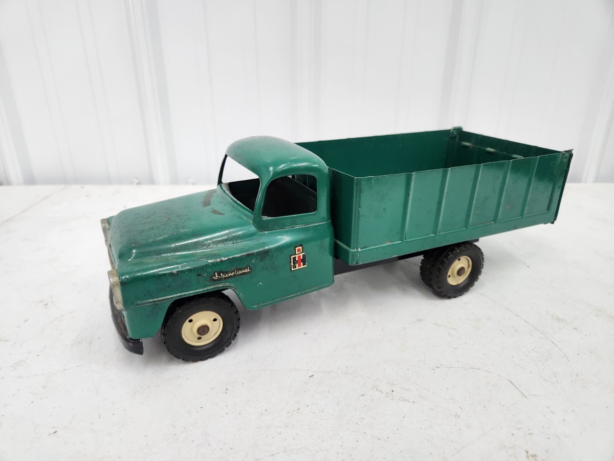 Vintage Original 1/16 Tru-Scale IH International Grain Stake Truck Farm Toy
