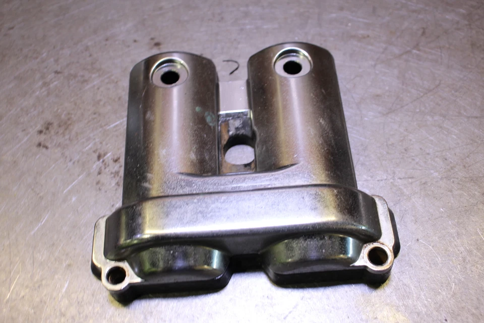 06-17 Hyosung Gt650 Valve Cover Foto 3 de 4