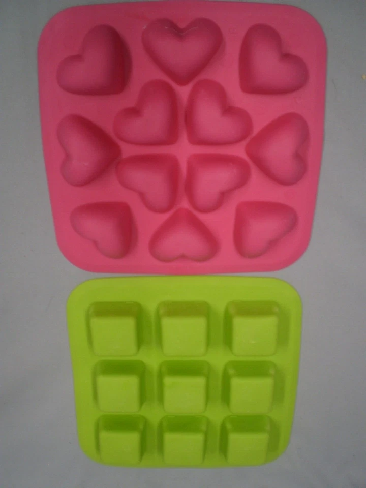 2 IKEA Silicone Flexible Rubber Ice Cube Tray Pink Hearts/Green Square 7"x7" - Image 4 of 4