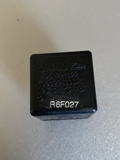 SAAB 9000 ABS PUMP RELAY 9522822 / 100822-00071 - Working
