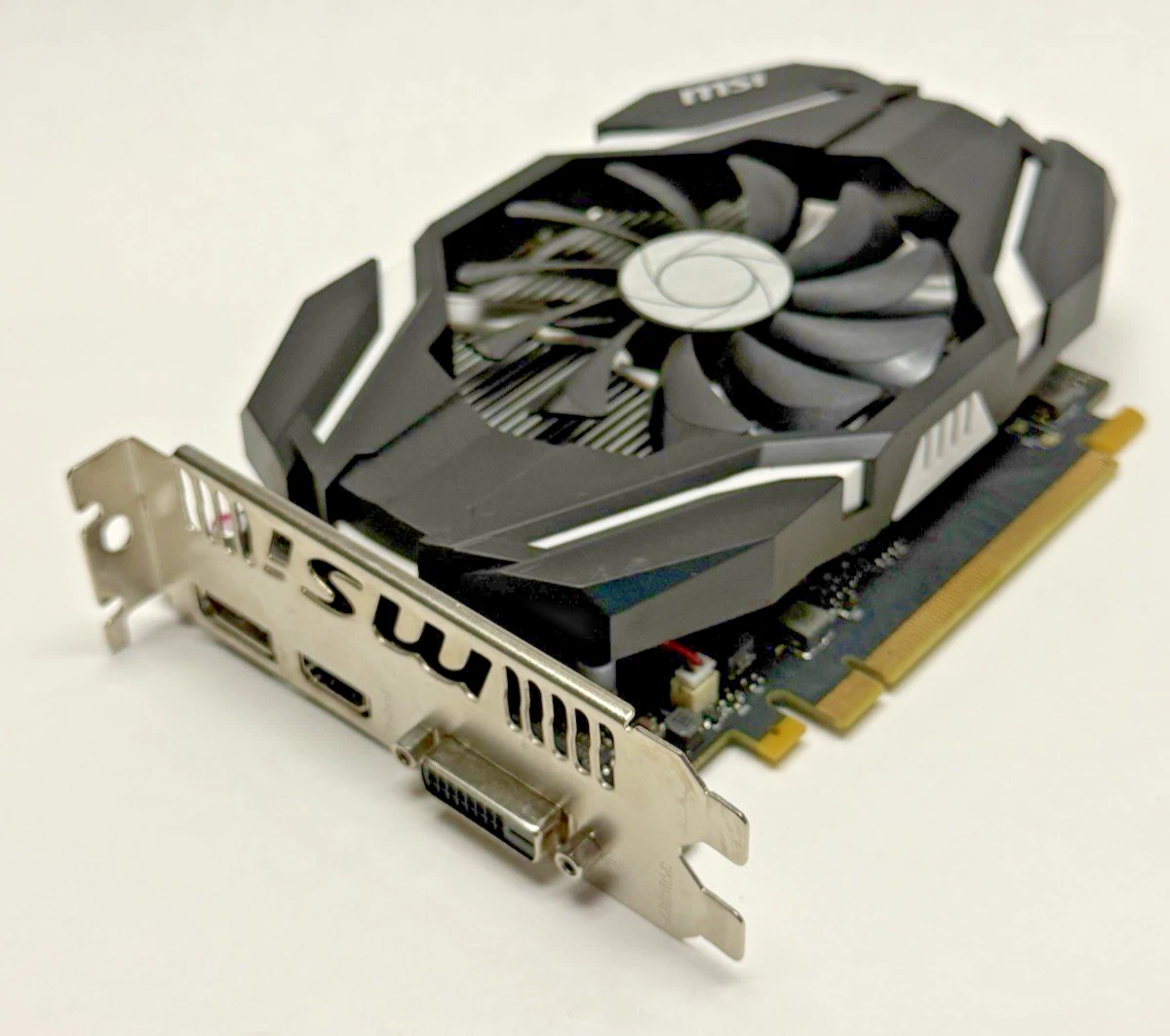 中古 MSI NVIDIA GeForce GTX1050 2GB LP MSI NVIDIA GeForce GTX 1050 NVIDIA Computer Graphics Cards for