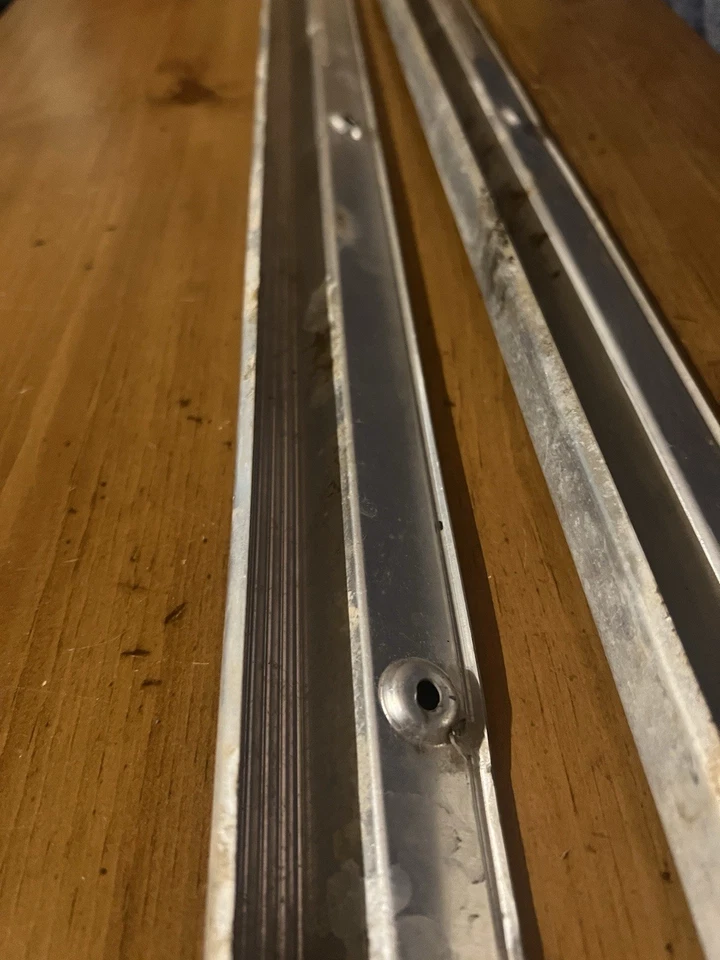 Juego de placas de moldura de umbral de puerta Plymouth Gran Fury 1985 OEM Mopar Chrysler Foto 4 de 4