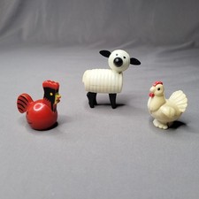 Vintage Plastic Farm Animal Toys Lot Hong Kong Rooster Sheep Hen Mini Figures