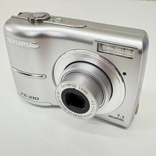 OLYMPUS FE-210 Compact Digital Camera 7.1 Megapixels Great Condition