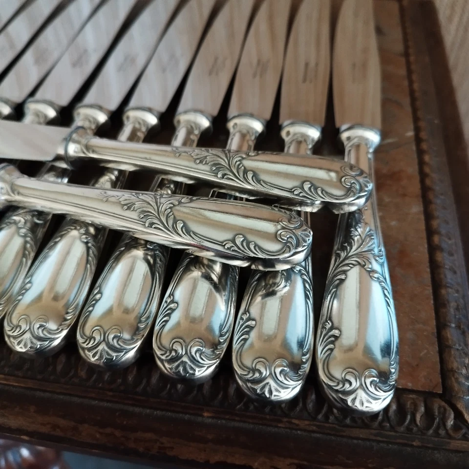 12 Couteaux de Table Décor de Feuillages F.Frionnet en Métal Argenté - Photo 2/4