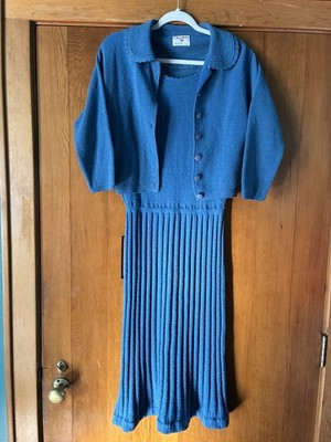 KIMS Kimberly Knitwear Inc. Blue 100% Pure Virgin Wool Top & Skirt Set
