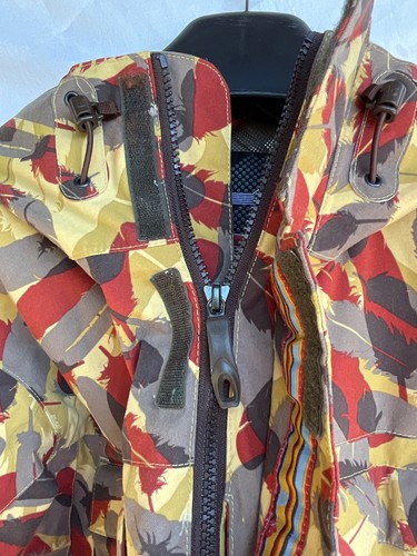 Burton Snowboard Jacket Size Small Feather Camo Full Zip Hooded Ski Snow DryRide - Picture 18 of 18
