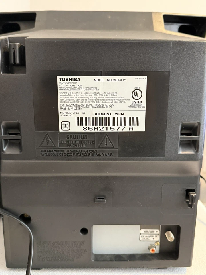 Toshiba CRT TV/DVD 14in Combo Model MD14FP1 2004 Retro Gaming TV NO REMOTE - Image 3 of 4