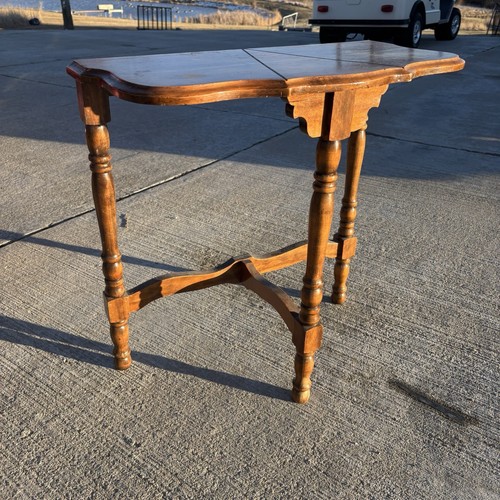 Vintage Art Deco MCM Wood Demi Lune Entry Console Side Table Scalloped Edged - Picture 3 of 7