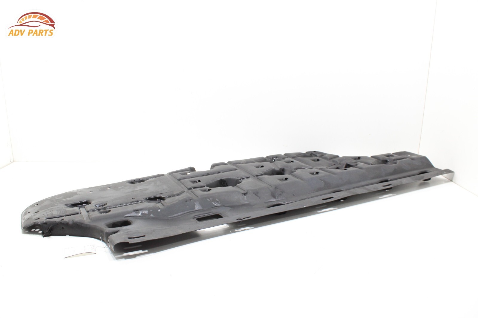 2017 - 2020 MASERATI LEVANTE LEFT SIDE UNDER BODY SPLASH GUARD SHIELD COVER OEM