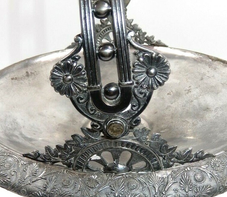 ANTIQUE MIDDLETOWN PLATE CO QUADRUPLE SILVER HARD WHITE METAL 1795 BRIDES BASKET