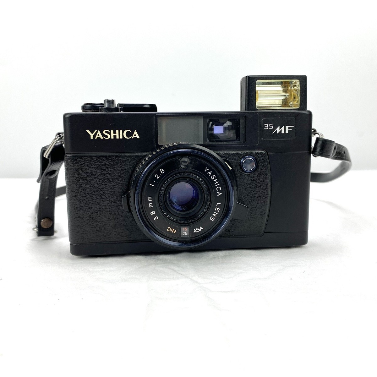Yashica 35 MF 35mm Film Point & Shoot Camera Vintage Black Yashica 35 MF 35mm Film Point & Shoot Camera Vintage Black