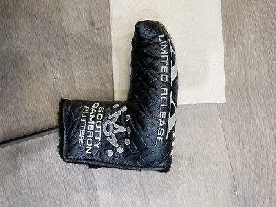 Scotty Cameron 2023 HXXIII Newport 1.5 LTD Holiday Limited Edition