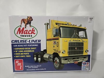 Amt 1-25 Scale Mack Cruise Liner Sealed New Nice