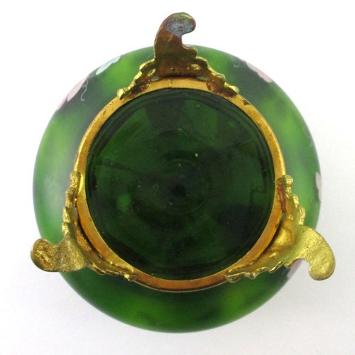 Antique Footed JEWELRY Box - PINK POPPIES hp GREEN art glass - Bohemian c.1890's - Picture 8 of 11