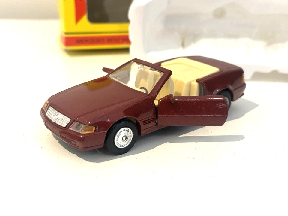 Shell classic Mercedes Benz 500SL car diecast in Corgi 1.43 scale MIB MINT B3 - Image 3 of 4