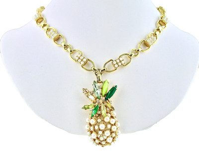 Ann Taylor Pearl Cluster Pineapple Rhinestone Gold Tone 32'' Long Necklace