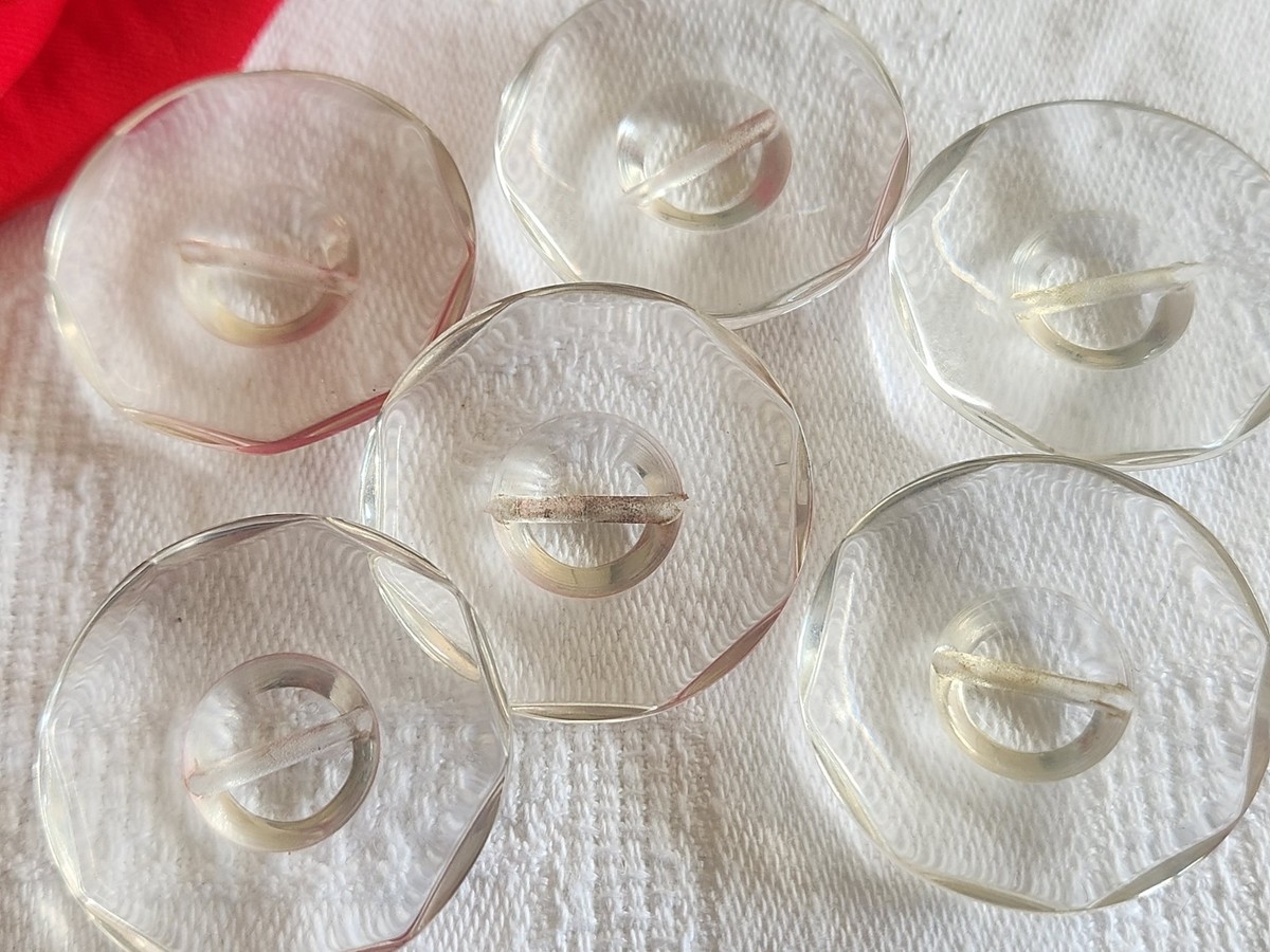 Lot De 13 Boutons Vintage Transparents - Diamètre 1,8 Cm (18 Mm) - Réf. 5414 - Occasion