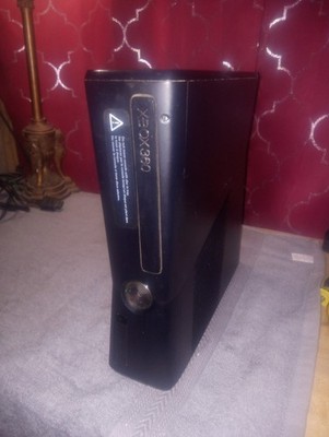 Xbox 360 Console With 2 Cordless Controls High Definition AV Cable And Power C