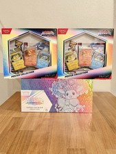POKÉMON PRISMATIC EVOLUTIONS SUPER PREMIUM COLLECTION + 2 POSTER COLLECTION