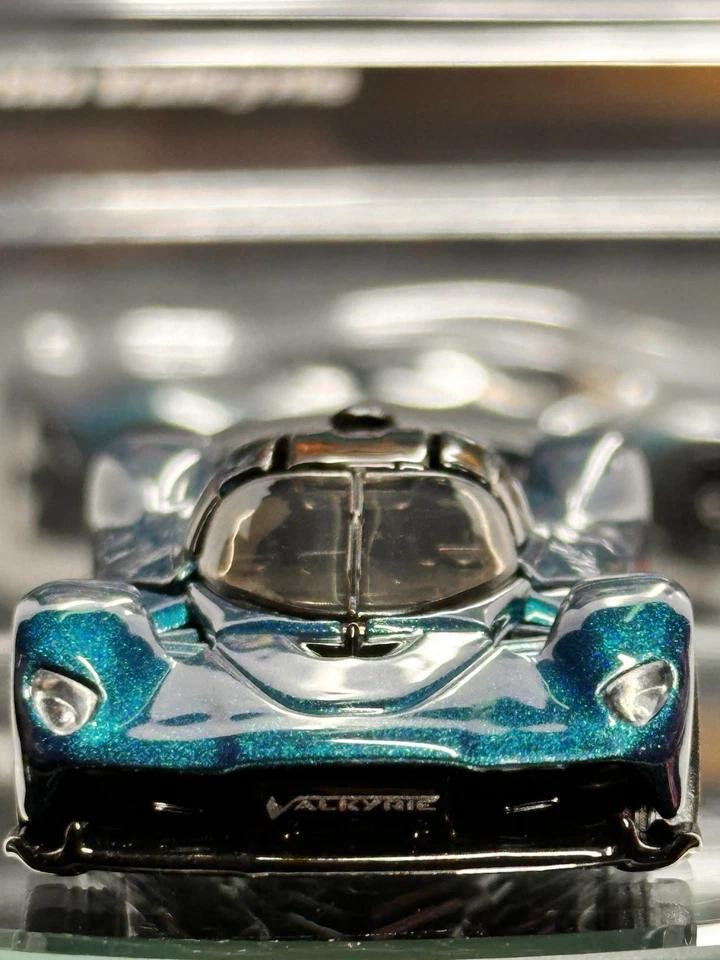 Nuevo sellado Hot Wheels Elite 64 - Aston Martin Valkyrie [Hot Wheels Collectors] Foto 4 de 4
