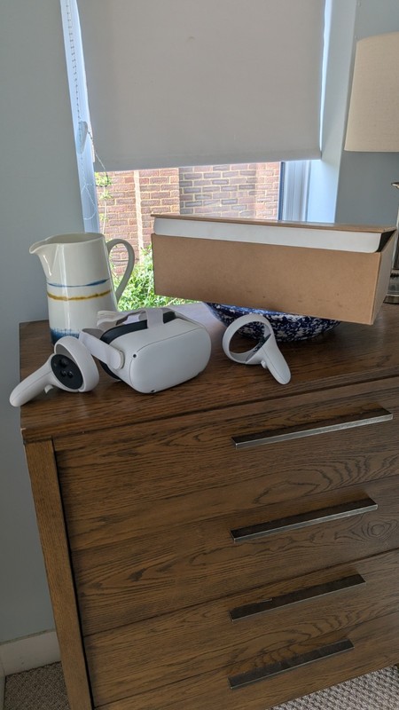 Oculus Meta Quest 2 VR Headset 64GB With Controllers Fully Tested