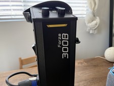 Nanlite Forza 300 LED Spotlight Studio/Outdoor Monolight Excellent Condition