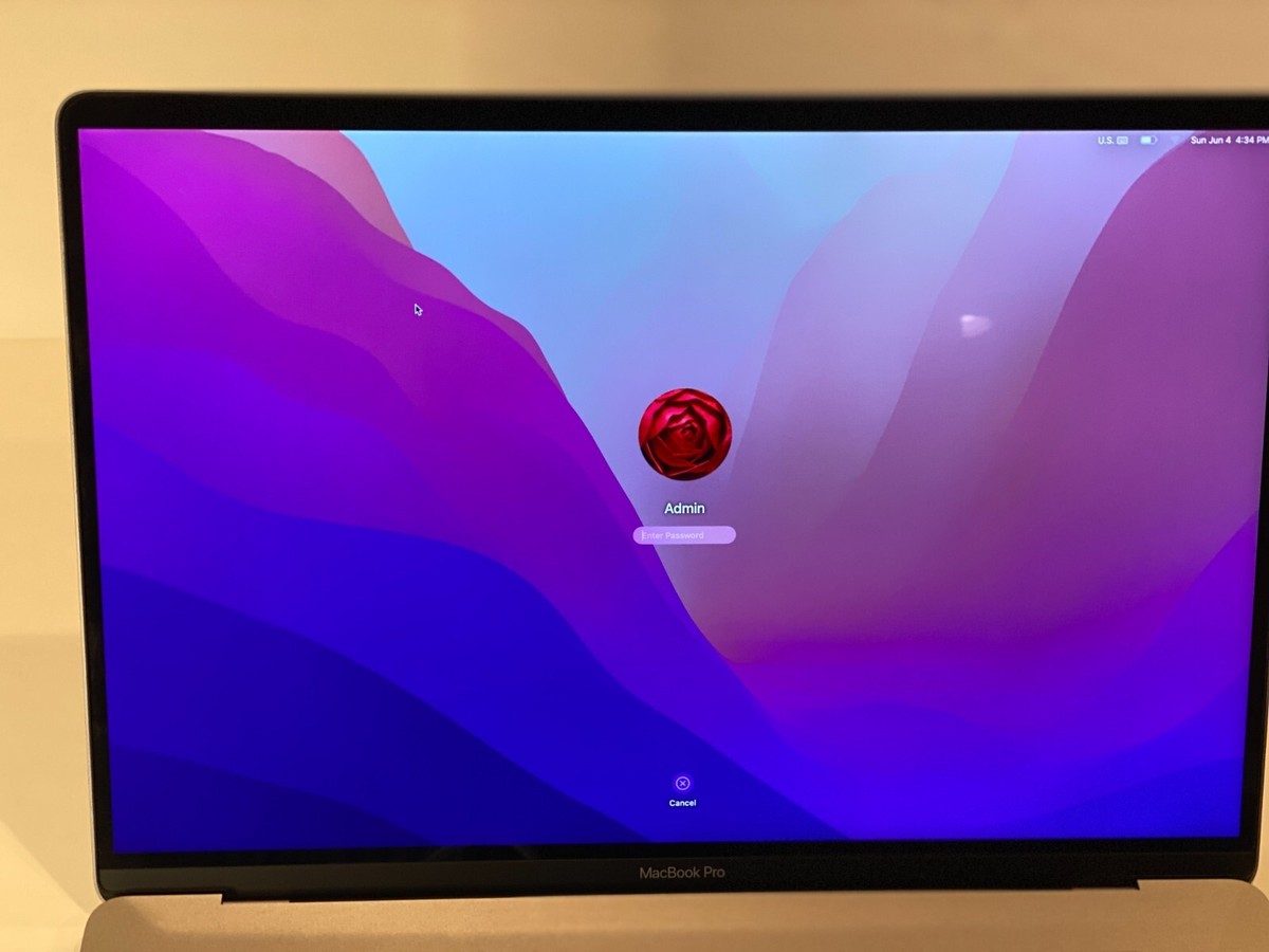 超上位モデル Apple MacBook Pro 16(2019, A2141) Apple MacBook Pro A2141 16