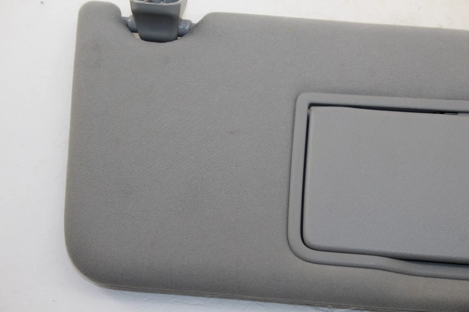 Оригинальный правый солнцезащитный козырек 2014–2017 Acura RLX EC56 - Изображение 3 из 4