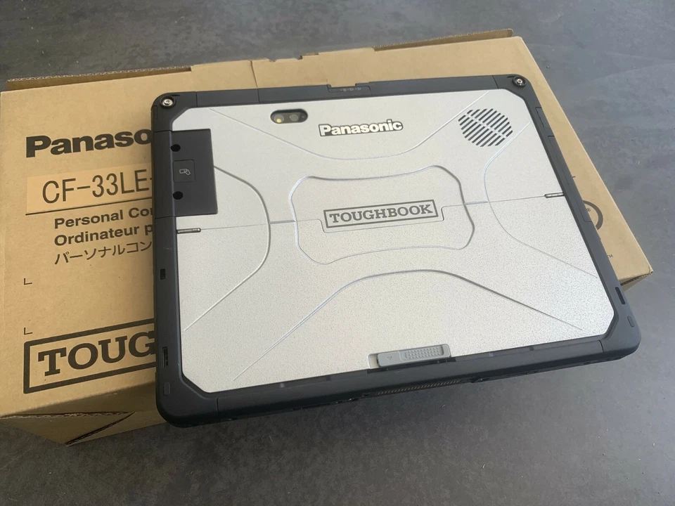 Panasonic Toughbook CF-33 12" LTE i5 7300U 8GB 256GB SSD Win10 LTE / Wwan Rugged - Immagine 2 di 3