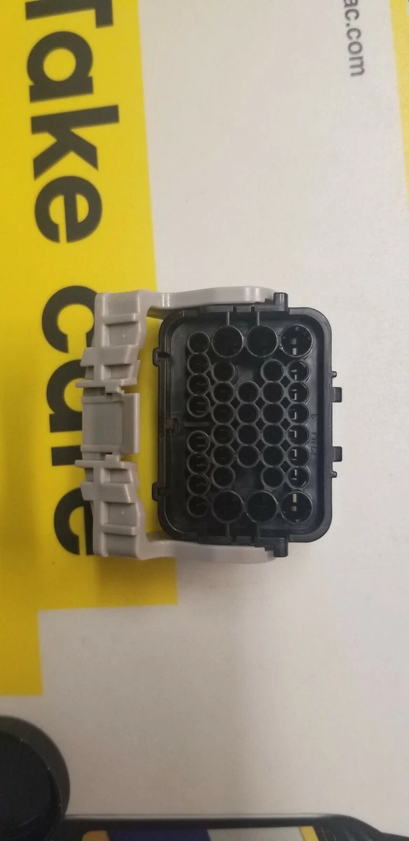 KUM HP645-36021 Niro connector | eBay