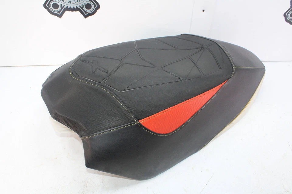 2017 Ski-doo Mxz 800r Blizzard E-tec Seat black red yellow white 510005417 - Image 2 of 4