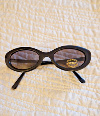 Damen Sonnenbrille Oval Fassung Schwarz Ted Lapidus
