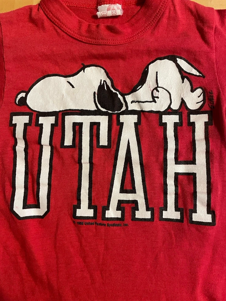 Vintage RARE Utah Utes Snoopy Tshirt Baby T-shirt Toddler SZ S USA FIFTY- FIFTY - Image 2 of 4