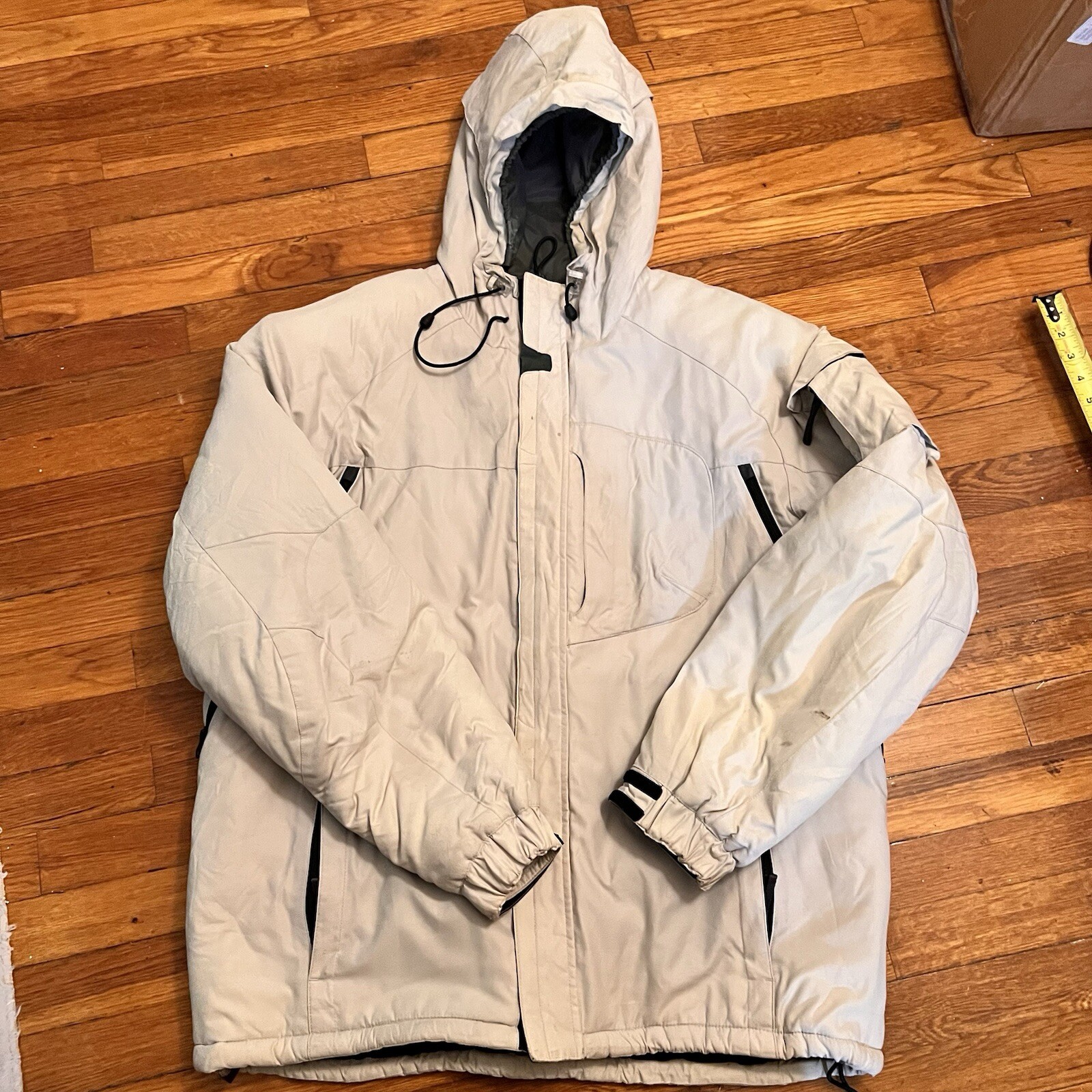 Picture 1 of 18