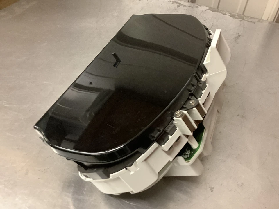 Cuadro de instrumentos velocímetro Lexus RX300 2000-2003 OEM 83800-48023 Foto 2 de 4