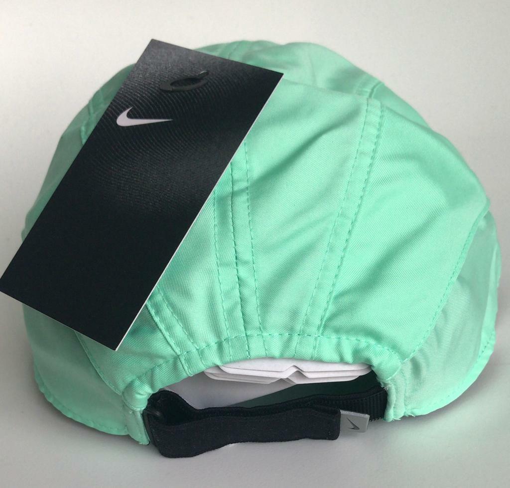 nike tailwind fastcap