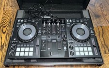 Pioneer Ddj-800 2 Channel Portable Dj Controller - Black + Odyusa Case