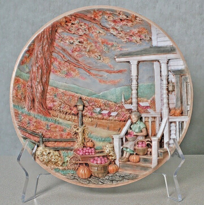 Byron Molds 3D Ceramic Wall Hanging Plate 1980