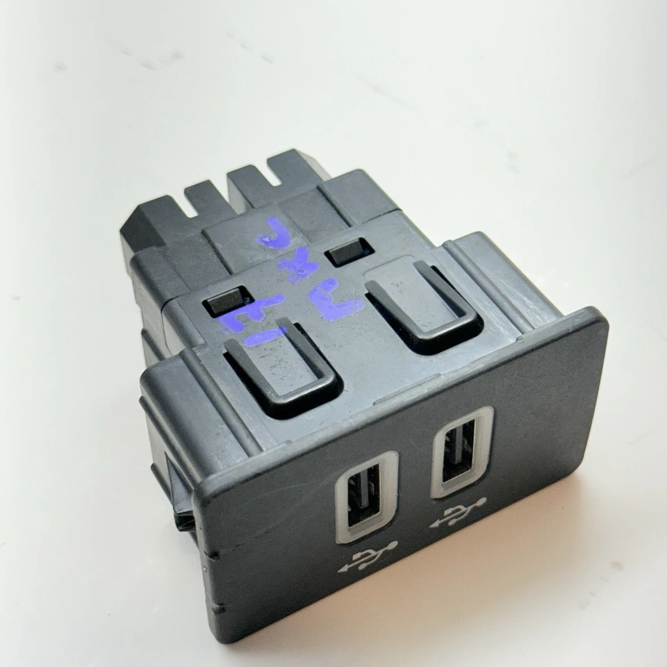 Lincoln MKC 2017 USB Carplay módulo de interfaz de actualización concentrador multimedia de sincronización OEM Foto 2 de 4