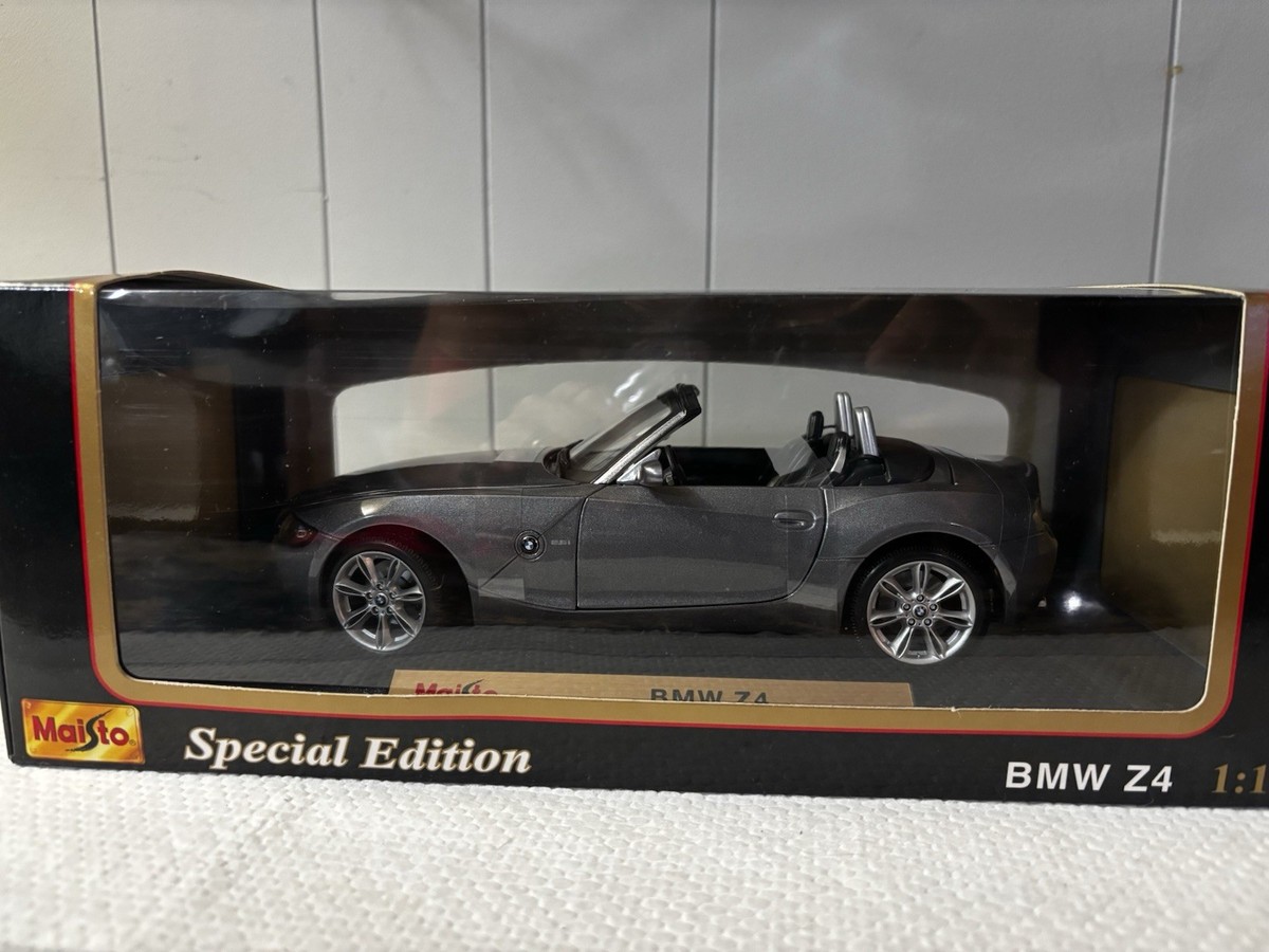 NIB Maisto BMW Z4 Convertible Grey 31654