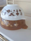 673 PYREX Cenderella Brown and White Early American Pattern Set of 2