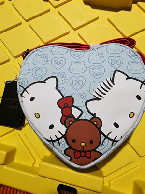 Loungefly Sanrio Hello Kitty Heart-Shaped Crossbody Bag Zipper Light Blue