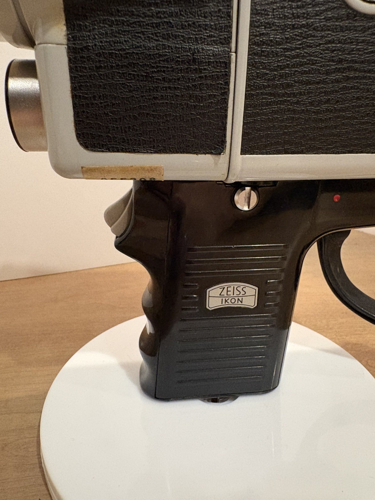 Zeiss Ikon Moviflex Super - the all-electric 8mm cine camera