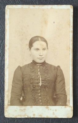 603 CDV Foto junge Frau im Kleid Photograph F. A. Hartig Thurm Sachsen vor 1945